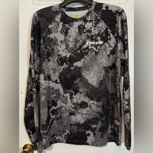 Men's large Camo Gray Long Sleeve Performance Shirt
